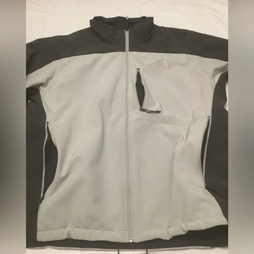 The North Face Men’s Two-Tone Gray and Dark Gray Softshell Jacket